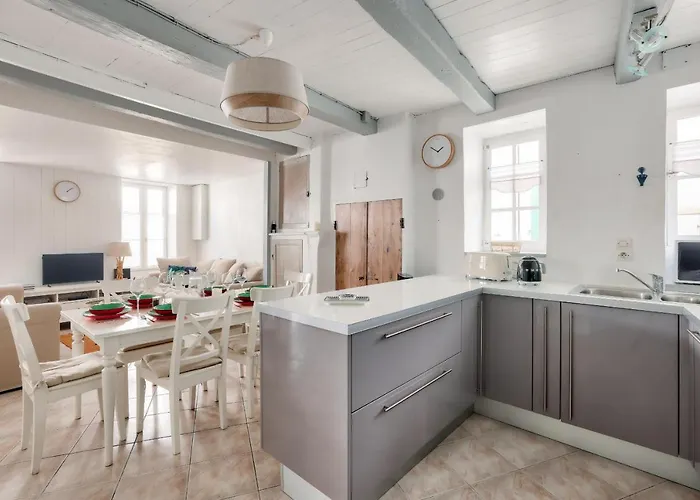 Maison Retaise Pour 6 A En Re * La Flotte